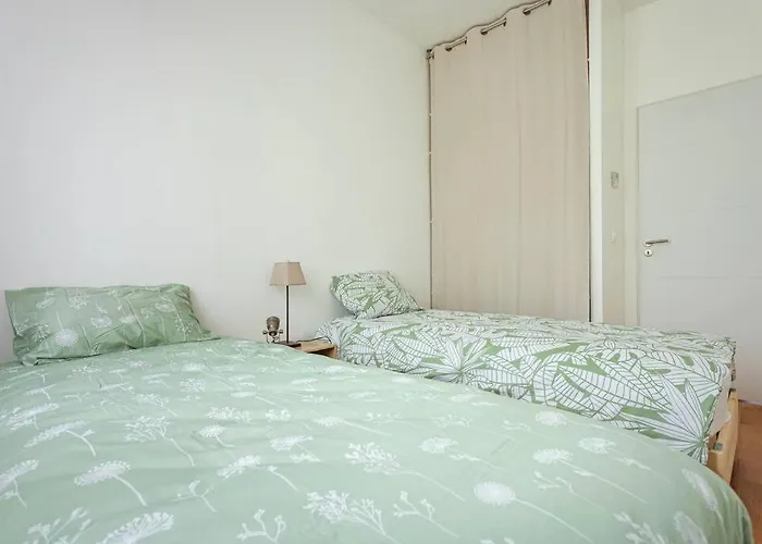 Maison Charme Et Confort - Piscine Chauffee