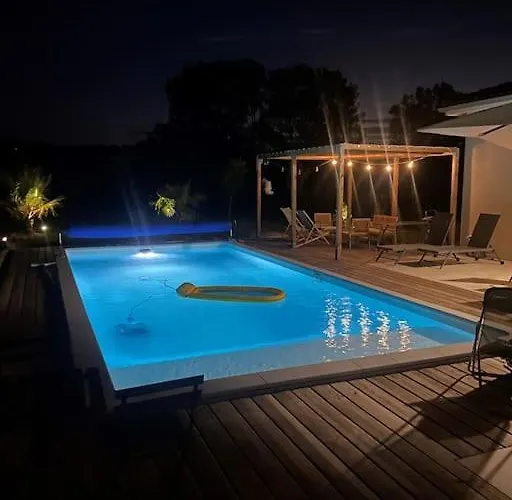 Maison Charme Et Confort - Piscine Chauffee Villa