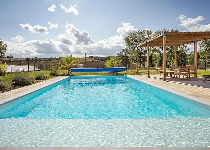 Maison Charme Et Confort - Piscine Chauffee